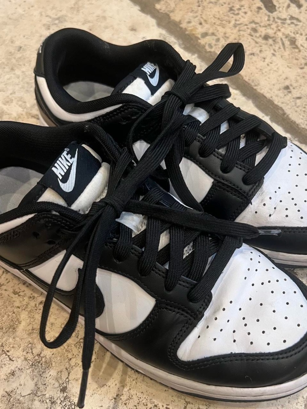 Nike Dunk Low Pandas